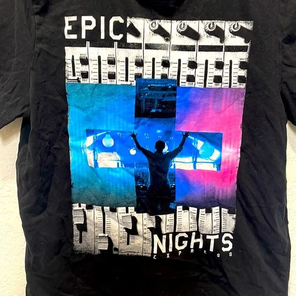 Express Graphic T-Shirt - Picture 2 of 3